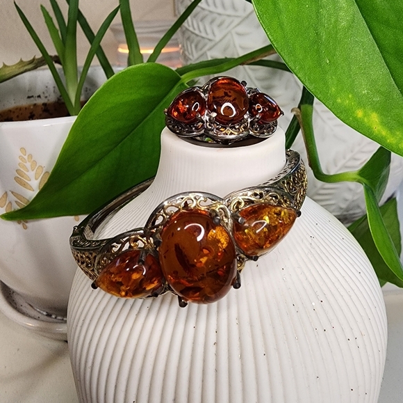 VINTAGE amber in sterling silver bracelet and ring set